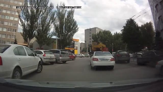 светофоры нам не по чем. Ростов-на-Дону смотреть онлайн