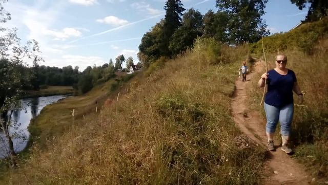 Маша и Вова на берегу реки Оредеж 1 сентября 2019 смотреть онлайн