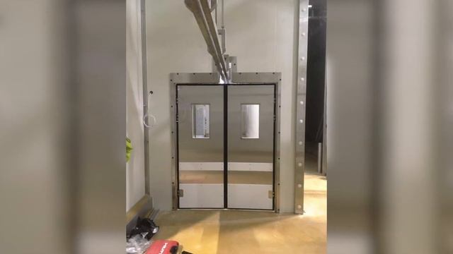 Маятниковые двери "Platinum" с фиксацией для складов, магазинов, супермаркетов, ресторанов и кафе смотреть онлайн