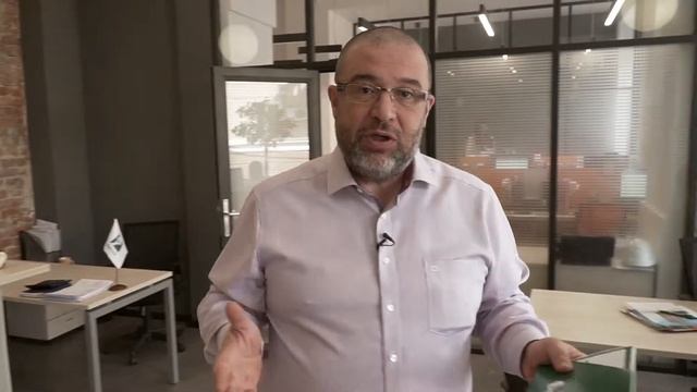 Сделай карьеру в Титуле смотреть онлайн