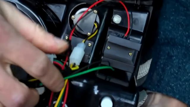 How To Fit LED Rear Lights In Range Rover Sport 2005-2009