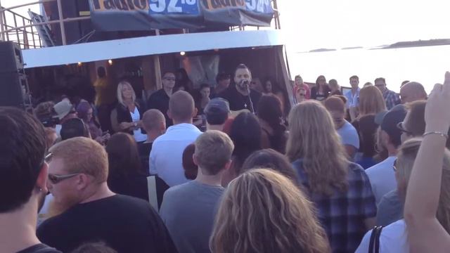 Justin Furstenfeld of Blue October - Balance Beam смотреть онлайн