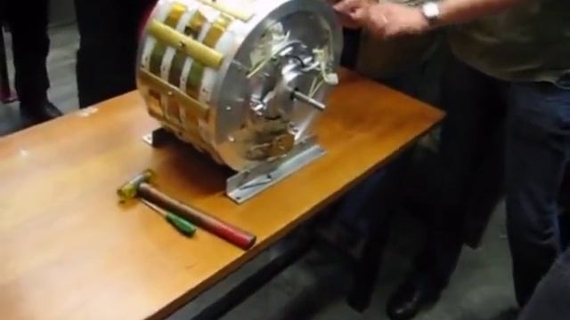 Probably a scam : Muammer Yildiz magnet motor presentation at Eindhoven TUe in 2009 смотреть онлайн