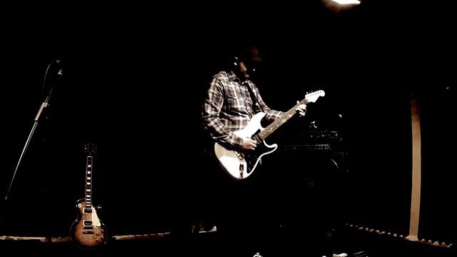 Fender American Deluxe Stratocaster HSH - Andrea Maccianti смотреть онлайн