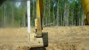 Установка опор ЛЭП экскаватором