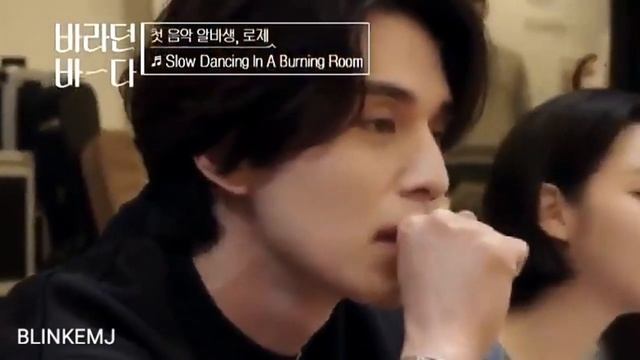 actor lee dong wook reaction to rosé singing смотреть онлайн