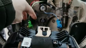 Снятие руля и подушки на Рено Мега 2 (Renault Megane 2)