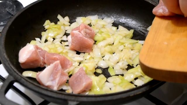 Тушёная картошка с мясом (жаркое из свинины ) смотреть онлайн