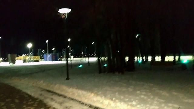 Смотрим украшенный к Новому году парк Иннополиса смотреть онлайн