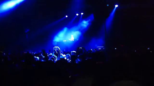 Armin play Ally & Fila - We Control the Sunlight 2 смотреть онлайн