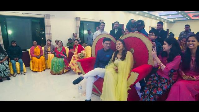 Surprise Dance by Bridesmaid with Bride and Groom Face mask @ Mehndi Ceremony (Hysterical) смотреть онлайн