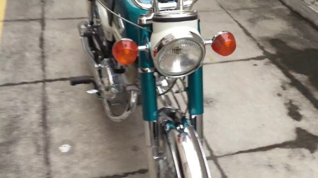 Honda CB125 K2 1968 - Candy Blue Green смотреть онлайн