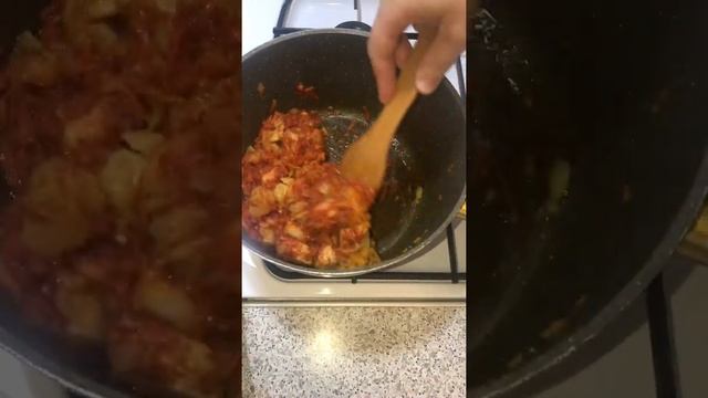 Тушеная капуста с мясом и рисом! смотреть онлайн