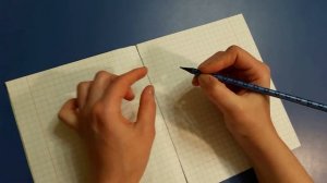 Как правильно держать карандаш при письме правой или левой рукой