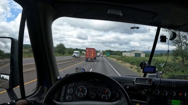 POV TRUCK DRIVING USA #2 Narrow construction zone [Freightliner Cascadia] смотреть онлайн