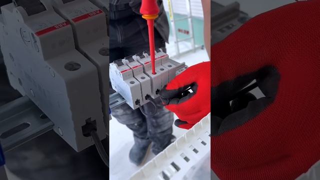 Процесс сборки щита управления котельной на автоматике WOLF ? #plumber #котельная #монтаж смотреть онлайн