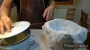 Сыр Рикотта из сыворотки в домашних условиях .