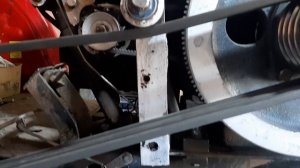 Ролик-успокоитель приводных ремней мини-трактора