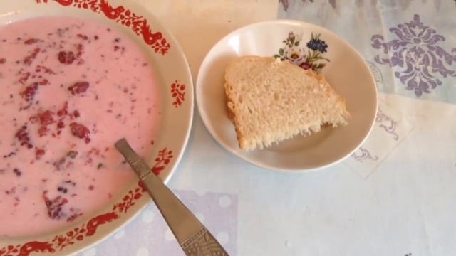 Вареники с малиновым соусом. Творожная запеканка. Оладьи на кефире смотреть онлайн