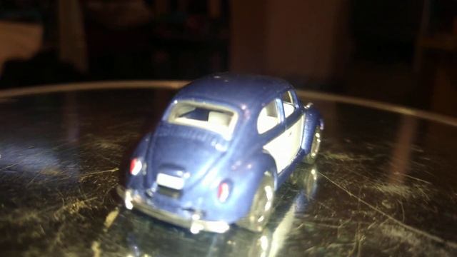 Volkswagen classical beetle 1967 1/64 metal whit front line смотреть онлайн