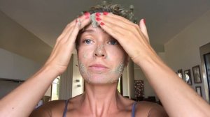 Глиняная маска для лица. Убрать расширенные поры