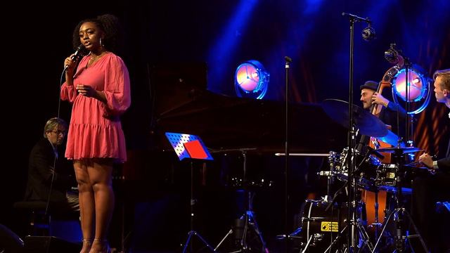 SAMARA JOY: " 'Round Midnight " @ LIVE ! in Toulouse смотреть онлайн