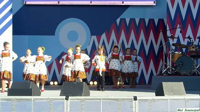 Танцевальный ансамбль "Вдохновение". Порушка-параня.