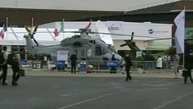 150609 Ле Бурже 2009 открыт (Франция) смотреть онлайн