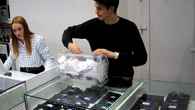 Оригинальные кроссовки Adidas Yeezy Boost Moscow 2016 | Лотерея Изи Буст 750 в Brandshop Москва