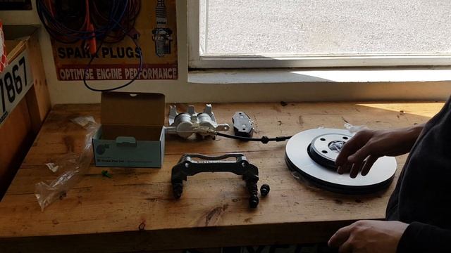 How To Change Brakes On Trafic Vivaro Primastar How To Replace Brake Caliper, Carrier, Discs & Pads