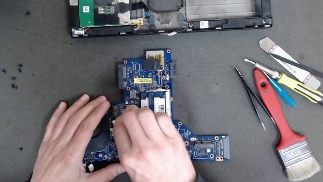 Dell Latitude E4310 P05G Disassembly смотреть онлайн
