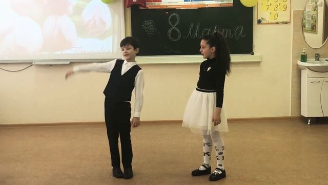 Стихотворение 2 8 марта смотреть онлайн