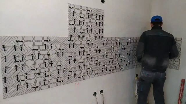 Укладка плитки на кухонный фартук. смотреть онлайн