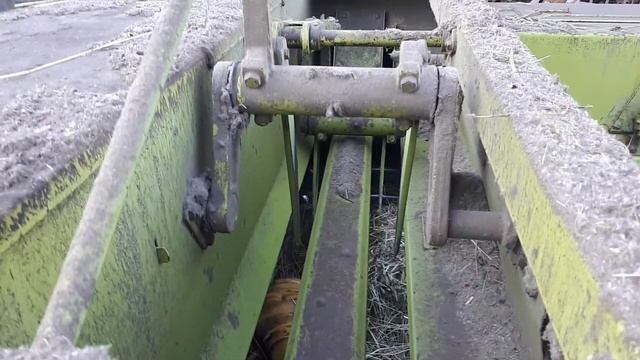 Невеликий обзор преса Claas  Markant 50
