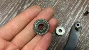 Ремонт правого стеклоочистителя (дворника) на BMW 5 E60