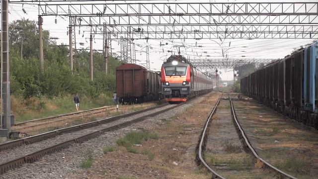 ЭП20-020 с поездом Москва-Новороссийск "Премиум" смотреть онлайн