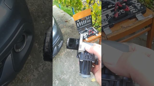 Сильно забитый сажей клапан ЕГР Рено Каджар 1.5 дци к9к 646. смотреть онлайн