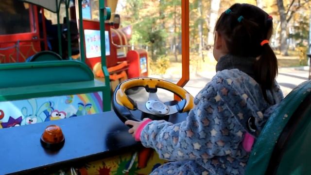 Детские осенние обновки. Кигуруми ShocoLatti. DIDRIKSONS / Костюм BOARDMAN. PlUSHY.ONLINE. смотреть онлайн