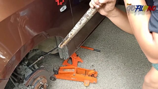 HOW TO INSTALL VIOS 3RD GEN LOWERING SPRINGS | EIGHTEENTH VLOG смотреть онлайн