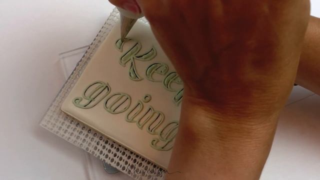 Writing With Royal Icing - Puffy Lettering Tutorial смотреть онлайн