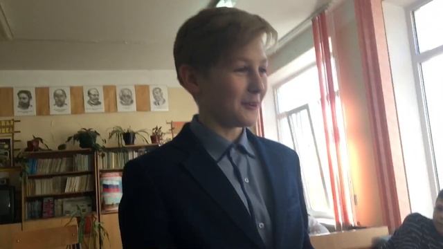 VLOG/Снимаем на уроке??Мальчики в трусах?! смотреть онлайн