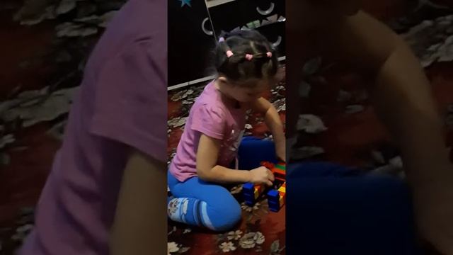 Фигуры из конструктора. смотреть онлайн