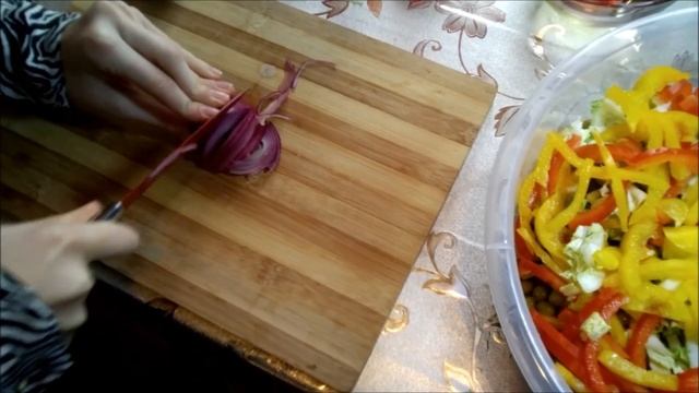 ❤ЛЕГКИЙ САЛАТ"ФАНТАЗИЯ",НО ОЧЕНЬ АППЕТИТНЫЙ❤ смотреть онлайн