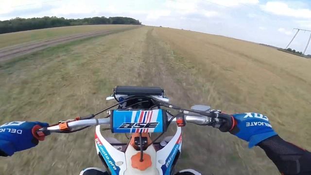 Мотоцикл BSE z7 рвёт на всех передачах, пробую газовать после Regulmoto воздушки 172fmm ????? смотреть онлайн