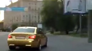 Эрик Давидыч на bmw m5 gold