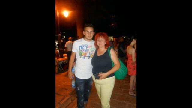 Erika Aurora ed il suo giovane cavaliere rumeno смотреть онлайн