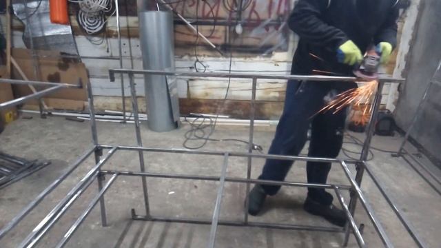 ✓Делаем КЛЕТКУ для ПТИЦЫ СВОИМИ РУКАМИ! Обзор КЛЕТКИ для БРОЙЛЕРОВ! смотреть онлайн
