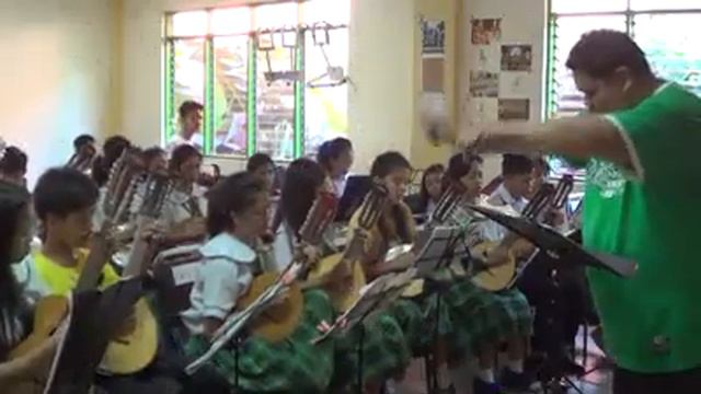 Titibo tibo by FFHNAS SPA Rondalla group смотреть онлайн