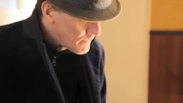 Hugh Laurie - Louisiana Blues