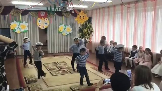 Танец МОРЯКА смотреть онлайн